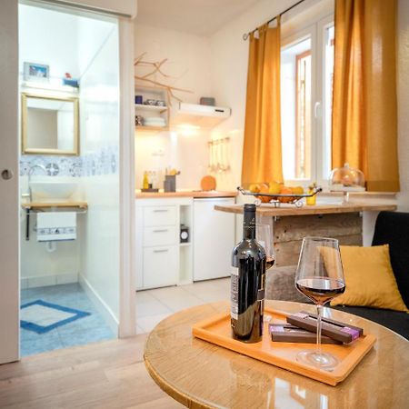 Apartment Bosiljak Jelsa  Eksteriør billede