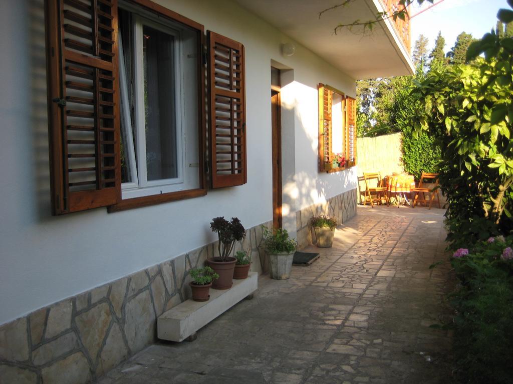 Apartment Bosiljak Jelsa  Værelse billede