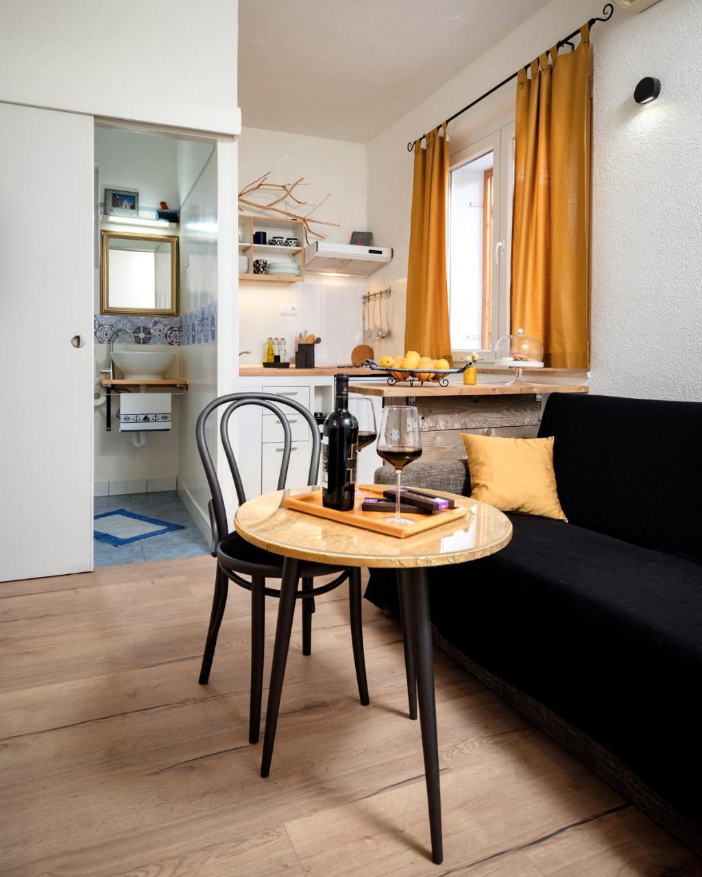 Apartment Bosiljak Jelsa  Eksteriør billede